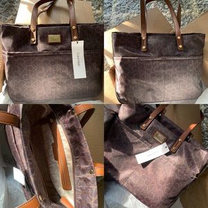 New Calvin Klein Signature Tote Bag